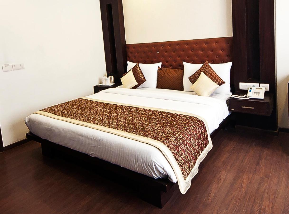 Divine Paradise Tavisha Nowe Delhi Zewnętrze zdjęcie