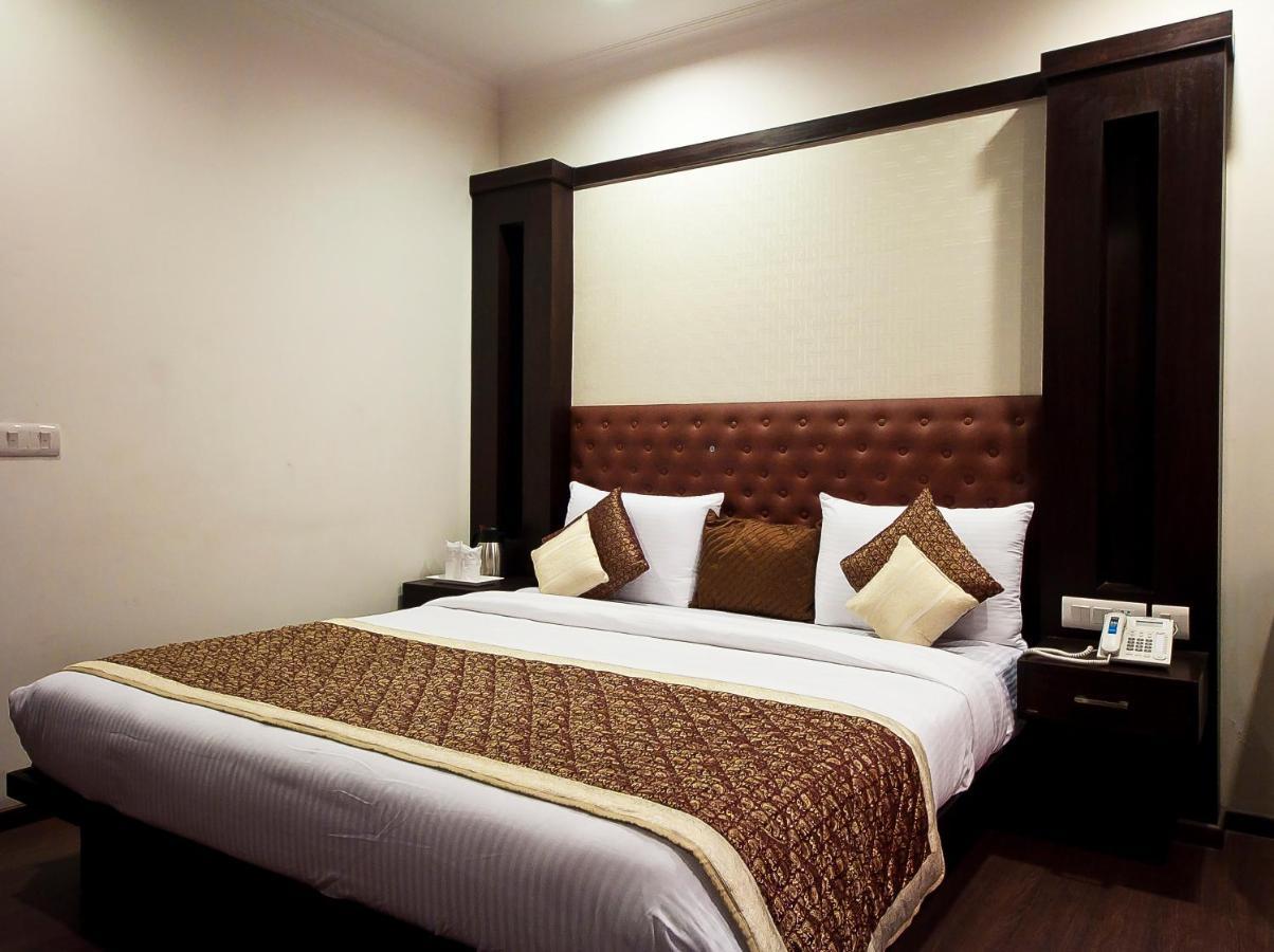 Divine Paradise Tavisha Nowe Delhi Zewnętrze zdjęcie