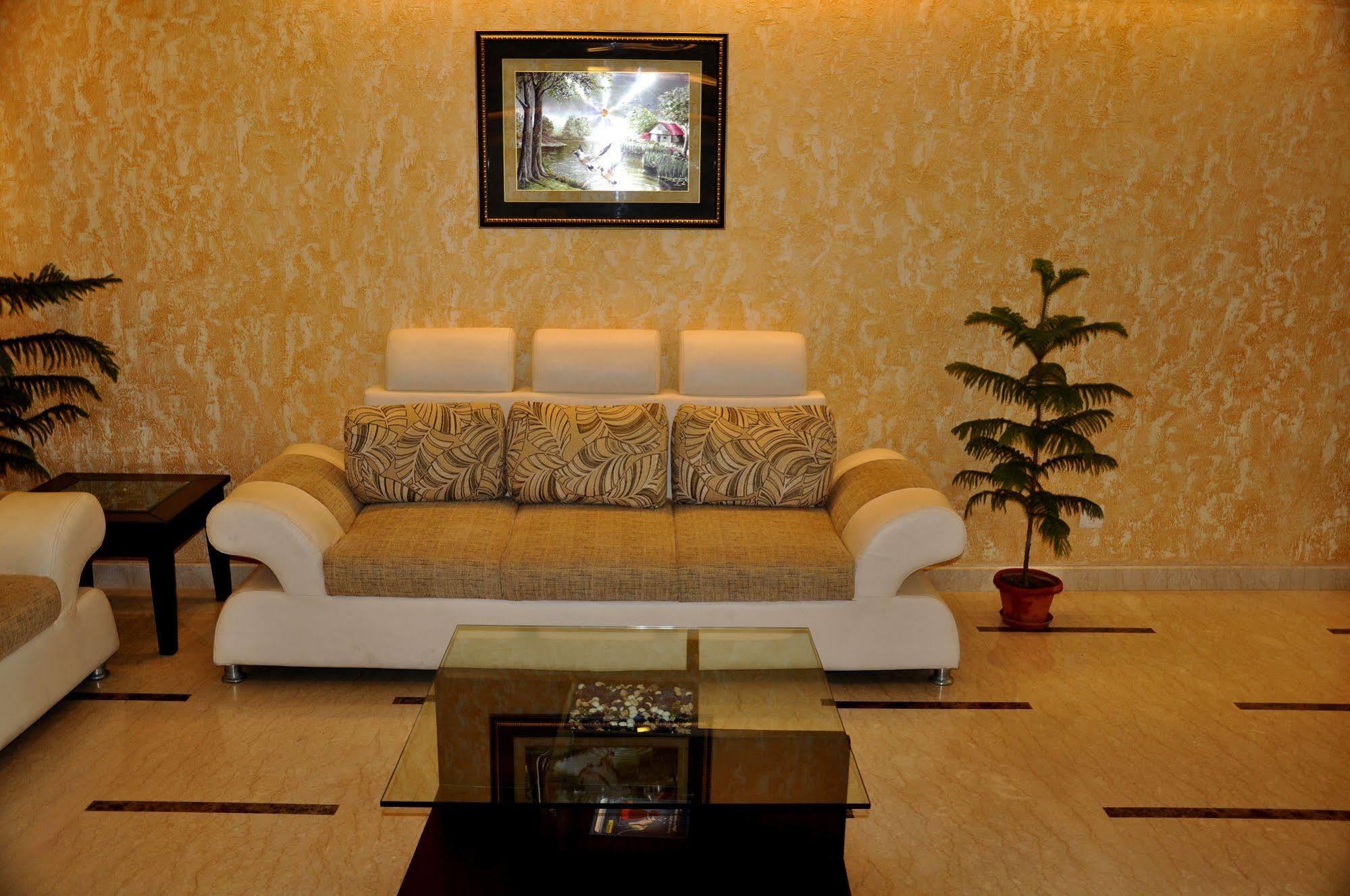 Divine Paradise Tavisha Nowe Delhi Zewnętrze zdjęcie